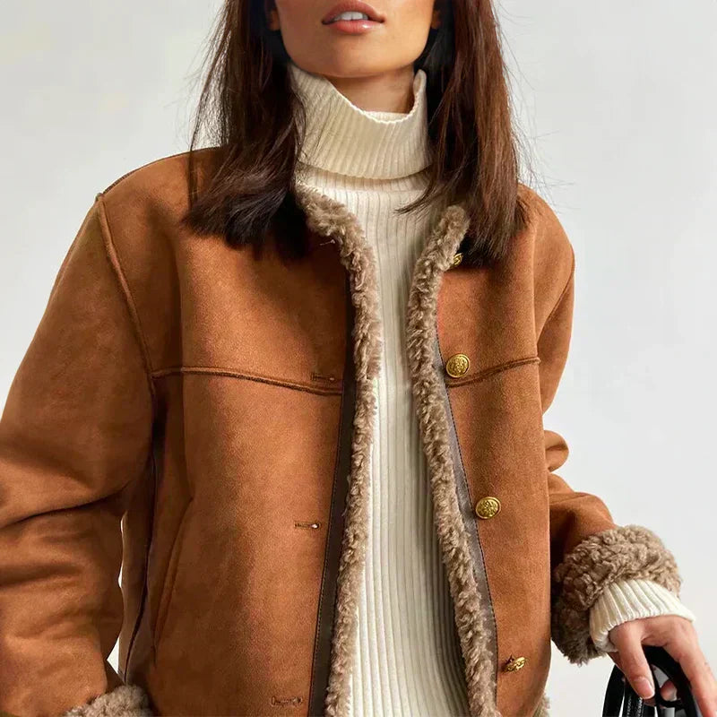 Anna | Lammfelljacke mit Knöpfen