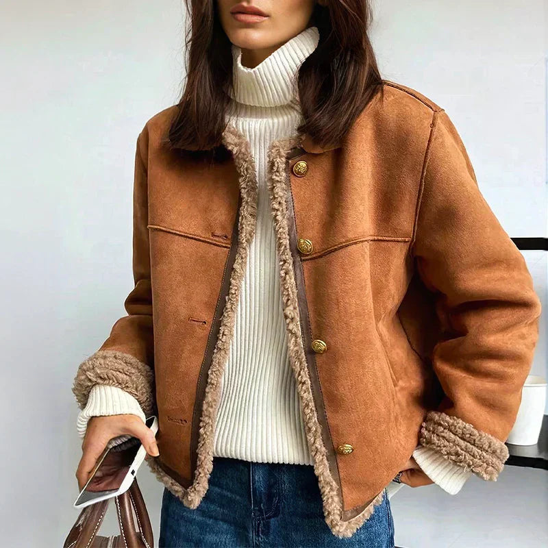 Anna | Lammfelljacke mit Knöpfen